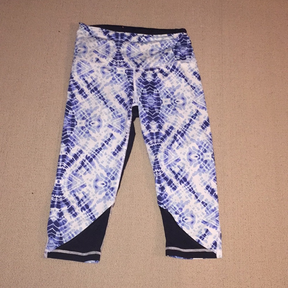 Victoria Sport cropped tye dye leggings!